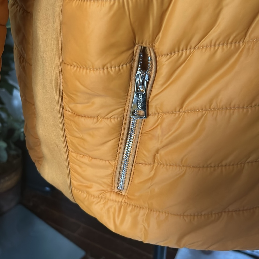 Women’s mustard colored Quilted Jacket - Picture 6 of 9